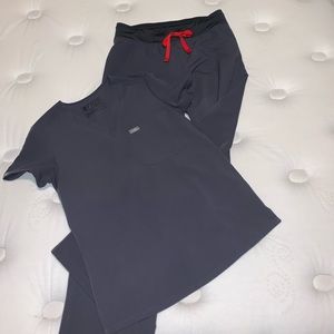 Figs Charcoal Scrubs